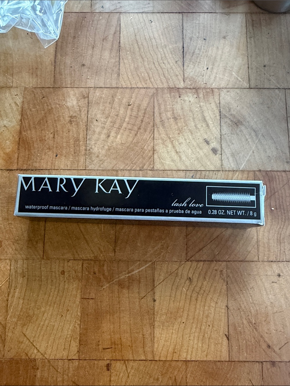 Mary Kay Lash Love Waterproof Mascara - Black Packaging